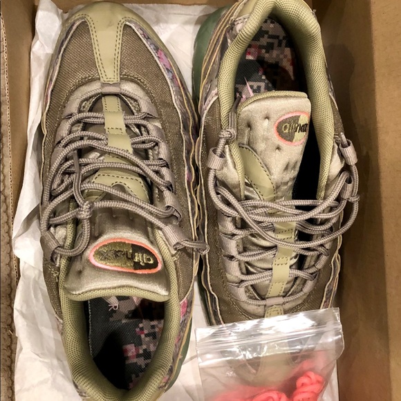 Air Max 95 floral pattern - Picture 7 of 8